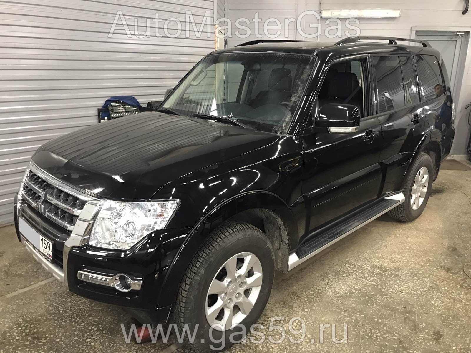 Монтаж ГБО на Mitsubishi Pajero 2018г., ГБО 4 поколения, пропан LANDIRENZO (Италия), двигатель 3.0л. 6 цилиндров