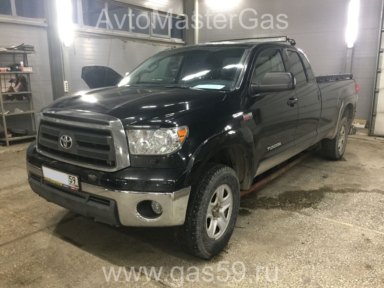Монтаж ГБО на Toyota Tundra 2010г., ГБО 4 поколения, пропан LANDIRENZO (Италия), двигатель 5.7л.
