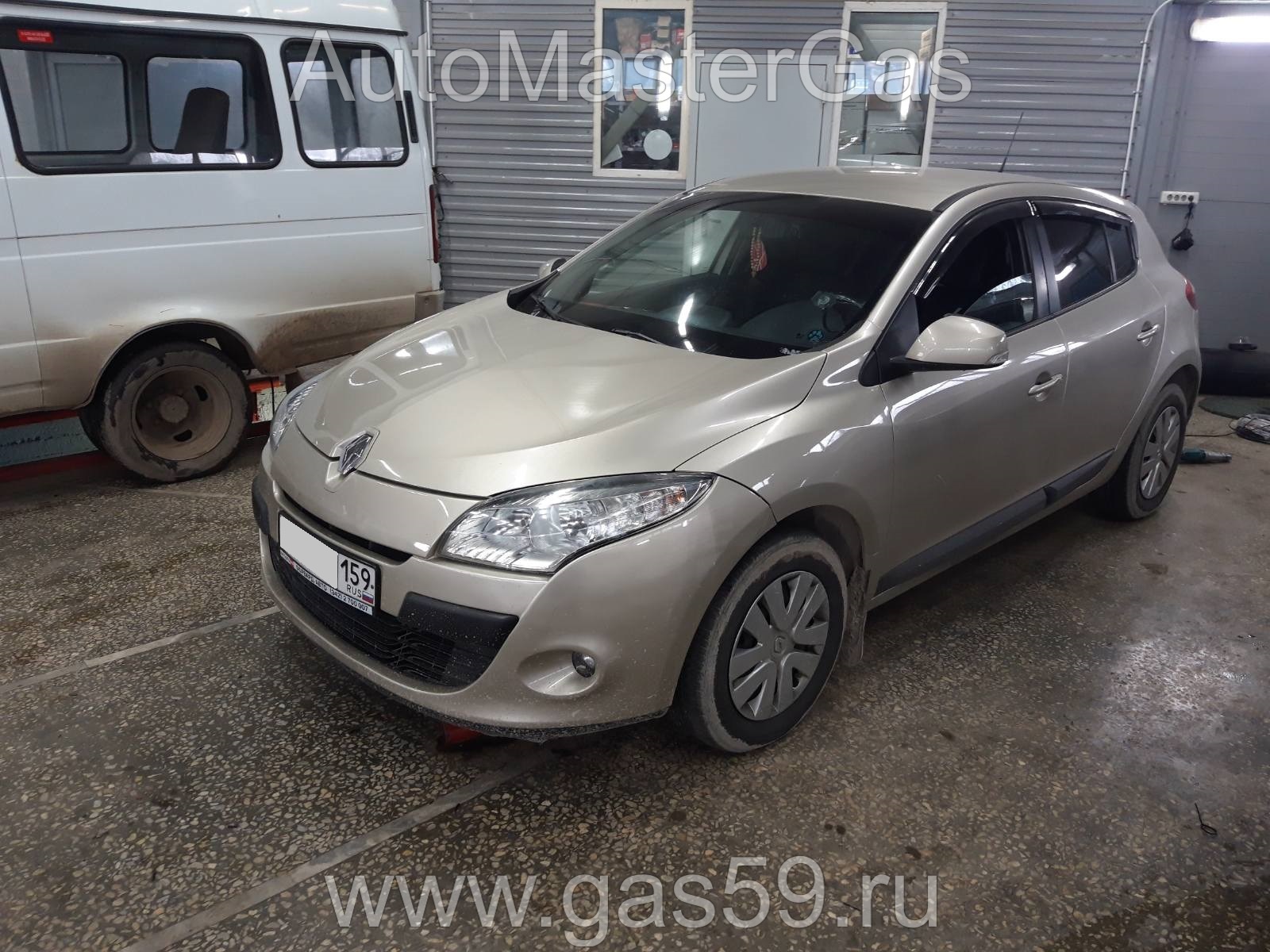 Монтаж ГБО на Renault Megane 3 2010г., ГБО 4 поколения, пропан LANDIRENZO (Италия), двигатель 1.6л. 4 цилиндра