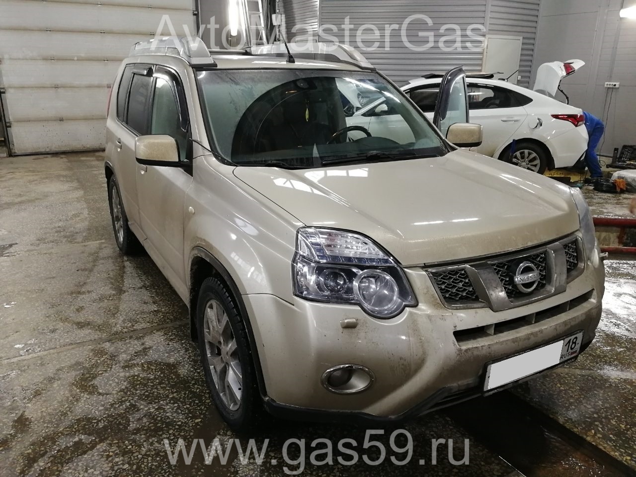 Монтаж ГБО на Nissan X-Trail 2011г., ГБО 4 поколения, пропан LANDIRENZO (Италия), двигатель 2.0л. 4 цилиндра