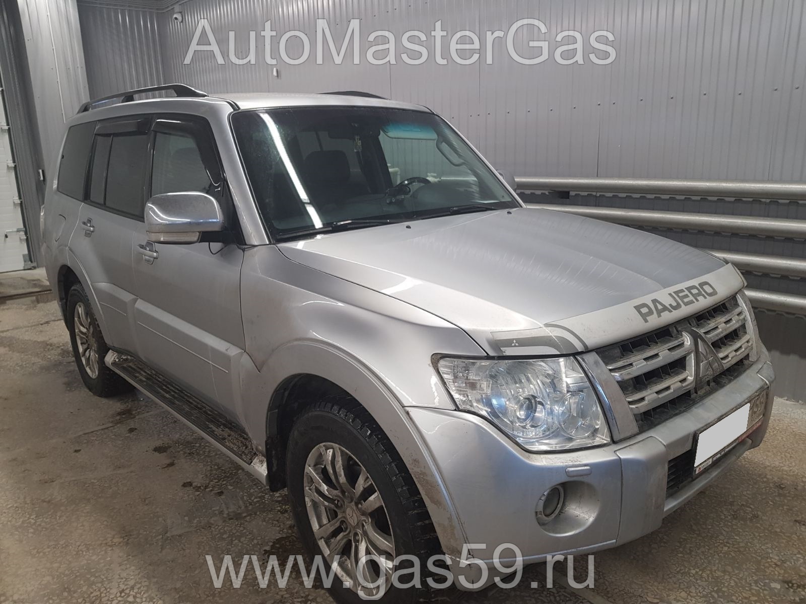 Монтаж ГБО на Mitsubishi Pajero 2011г., ГБО 4 поколения, пропан LANDIRENZO (Италия), двигатель 3.0л.