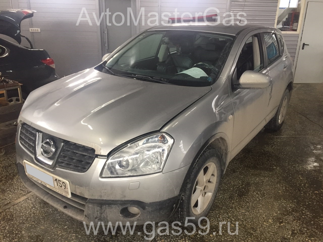 Монтаж ГБО на Nissan Qashqai 2007г., ГБО 4 поколения, пропан LANDIRENZO (Италия), двигатель 2.0л. 4 цилиндра