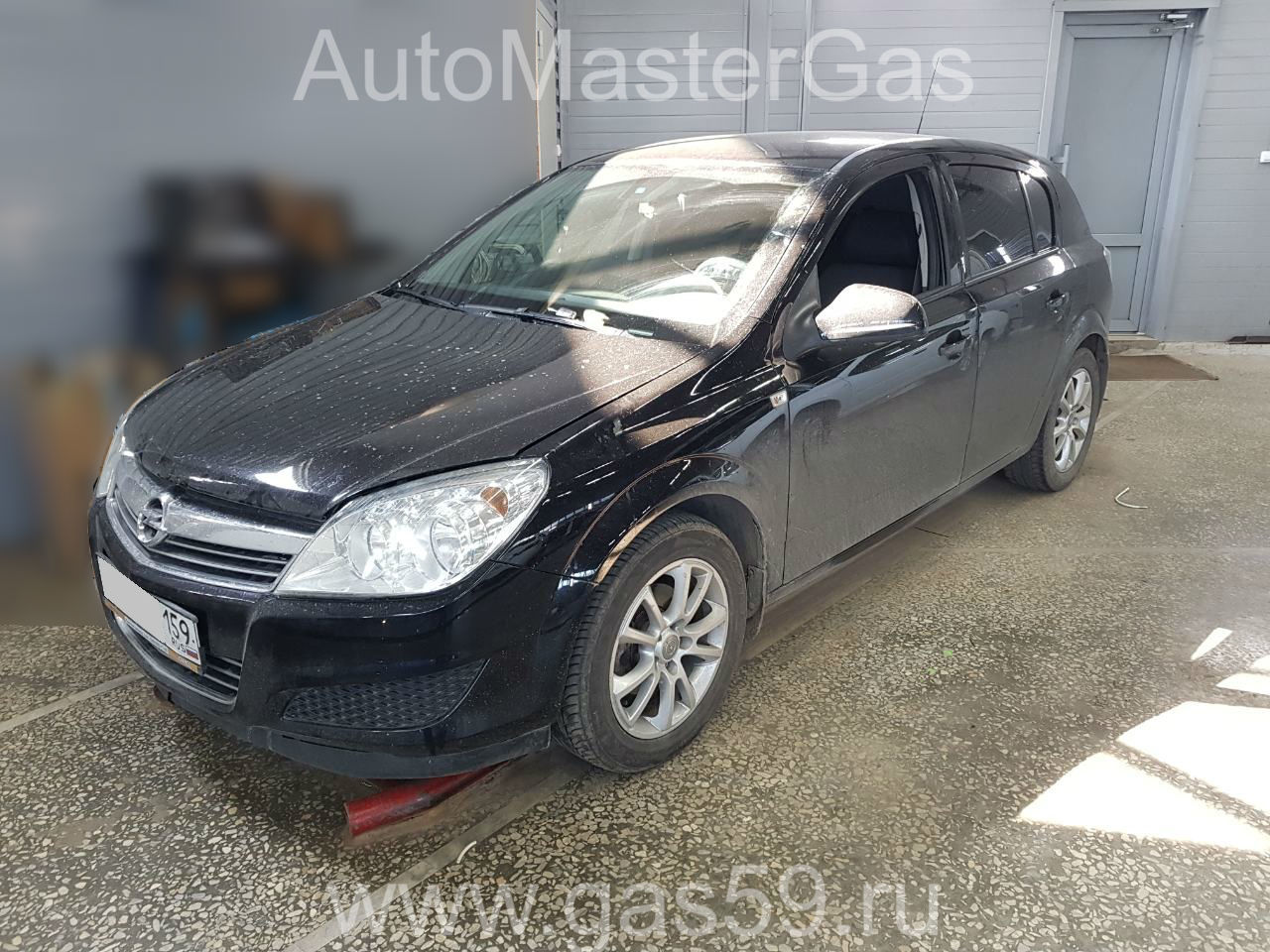 Монтаж ГБО на Opel Astra 2011г., ГБО 4 поколения, пропан LANDIRENZO (Италия), двигатель 1.6л. 4 цилиндра