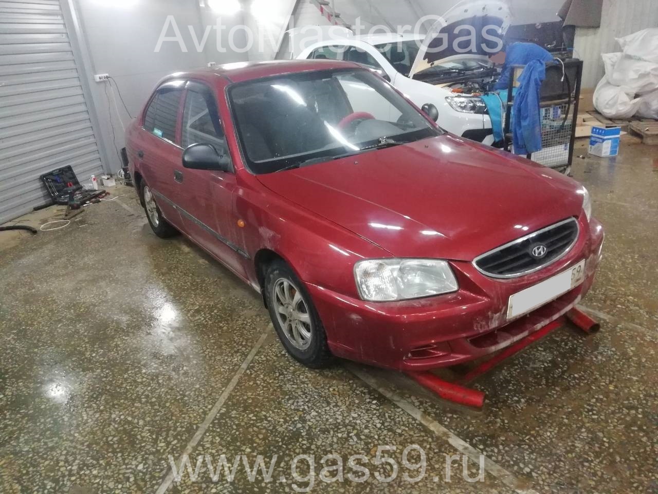 Монтаж ГБО на Hyundai Accent 2007г., ГБО 4 поколения, метан LANDIRENZO (Италия), двигатель 1.6л. 4 цилиндра