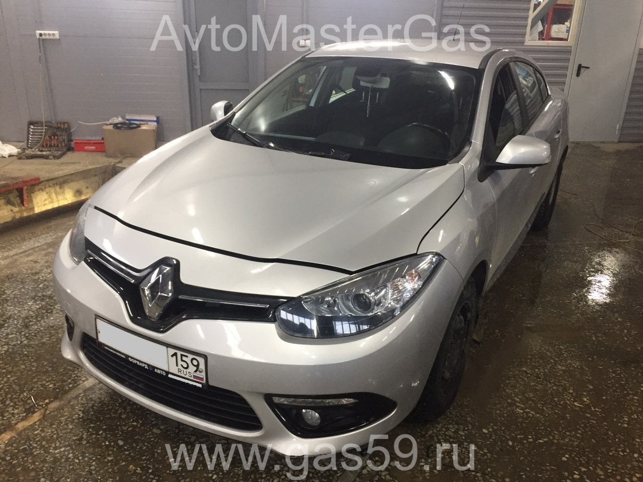 Монтаж ГБО на Renault Fluence 2013г., ГБО 4 поколения, пропан LANDIRENZO (Италия), двигатель 1.6л. 4 цилиндра