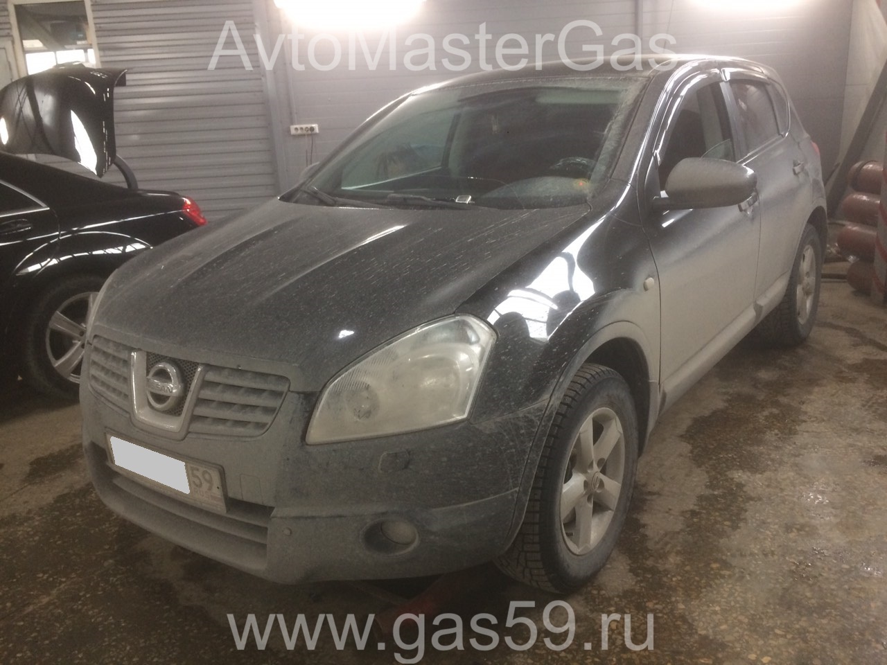 Монтаж ГБО на Nissan Qashqai 2007г., ГБО 4 поколения, пропан LANDIRENZO (Италия), двигатель 2.0л.