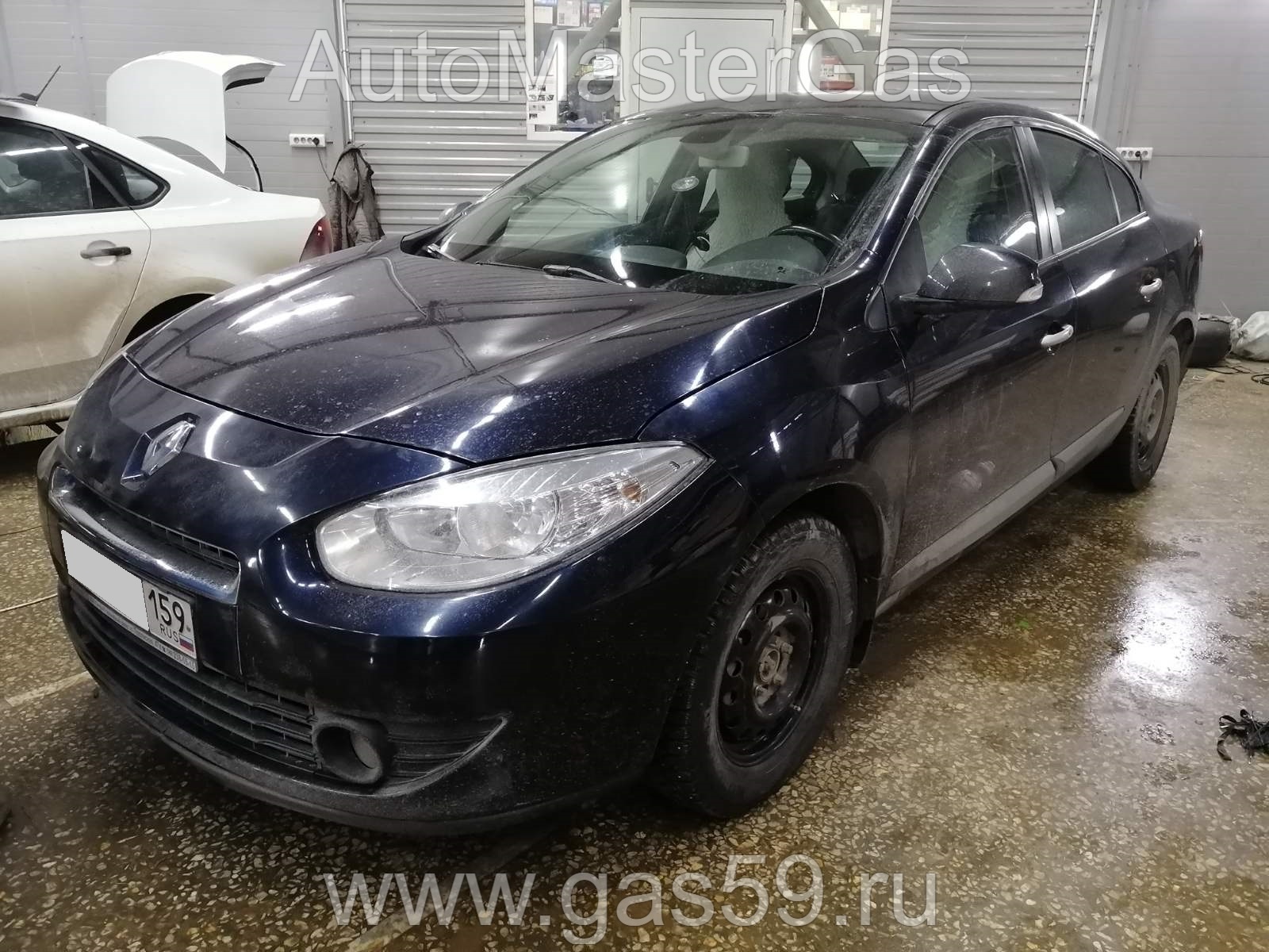 Монтаж ГБО на Renault Fluence 2010г., ГБО 4 поколения, пропан DIGITRONIC (Италия), двигатель 1.6л. 4 цилиндра