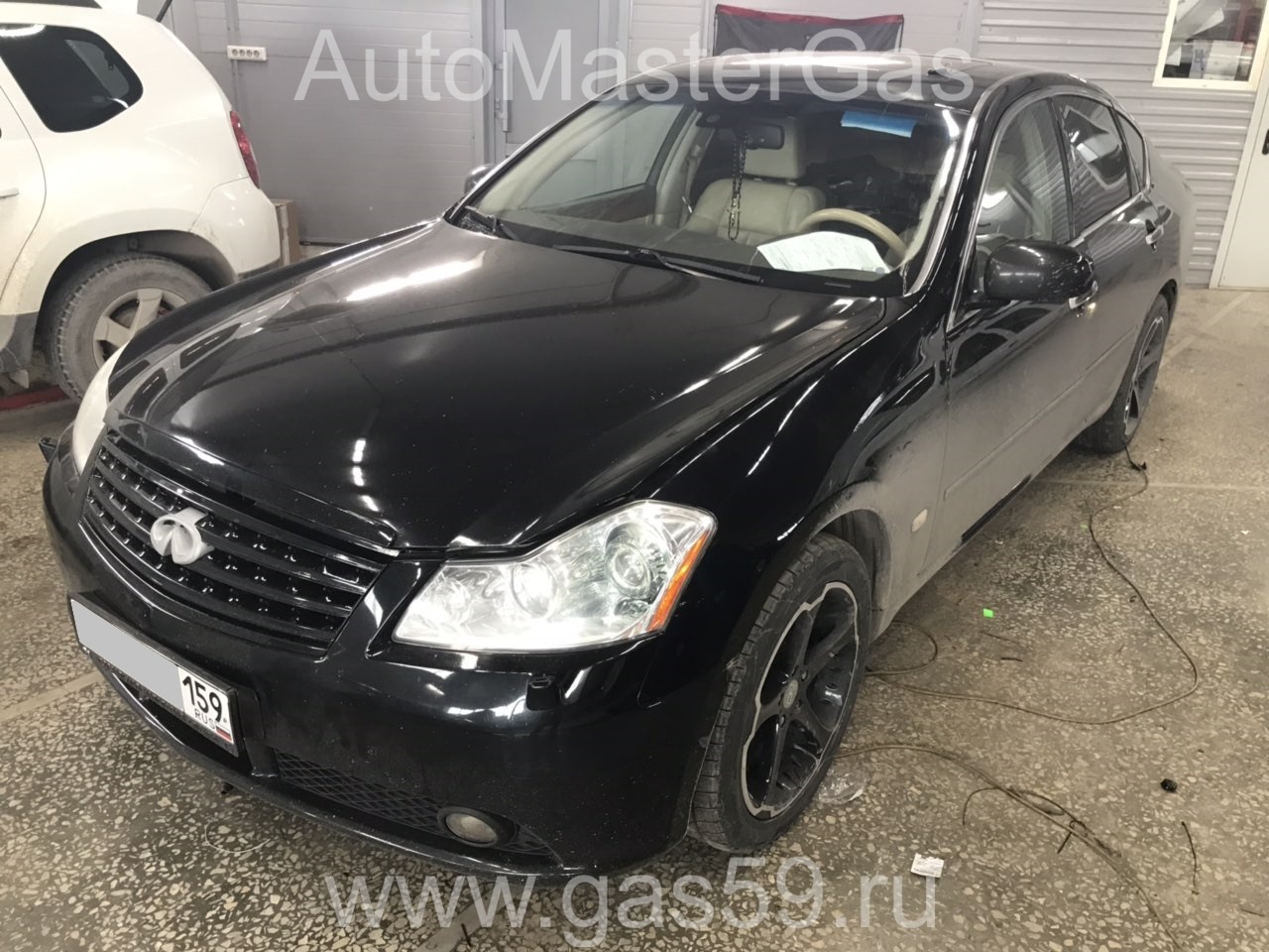 Монтаж ГБО на Infiniti M35 Elite 2007г., ГБО 4 поколения, пропан LANDIRENZO (Италия), двигатель 3.5л. 6 цилиндров