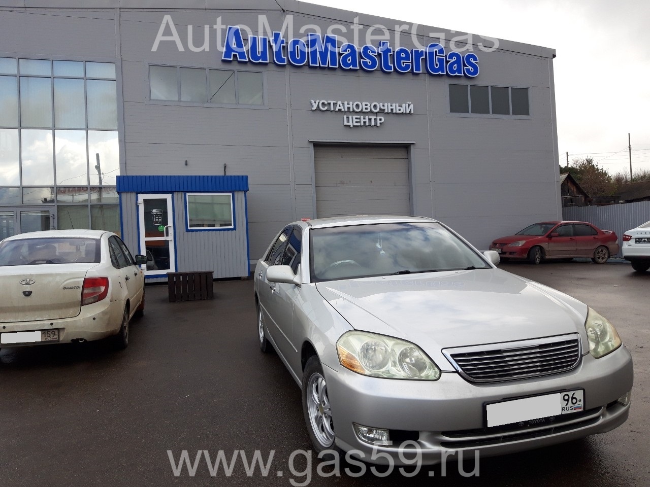Монтаж ГБО на Toyota Mark II 2001г., ГБО 4 поколения, пропан LANDIRENZO (Италия), двигатель 2.0л. 6 цилиндров