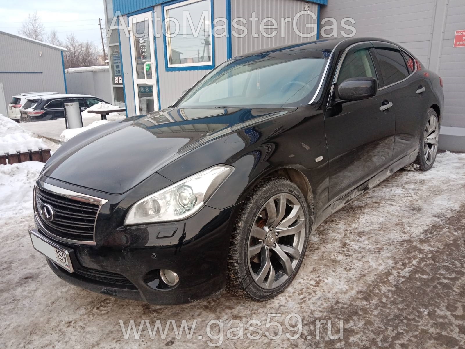 Монтаж ГБО на Infiniti M37 2011г., ГБО 4 поколения, пропан LANDIRENZO (Италия), двигатель 3.7л. 6 цилиндров