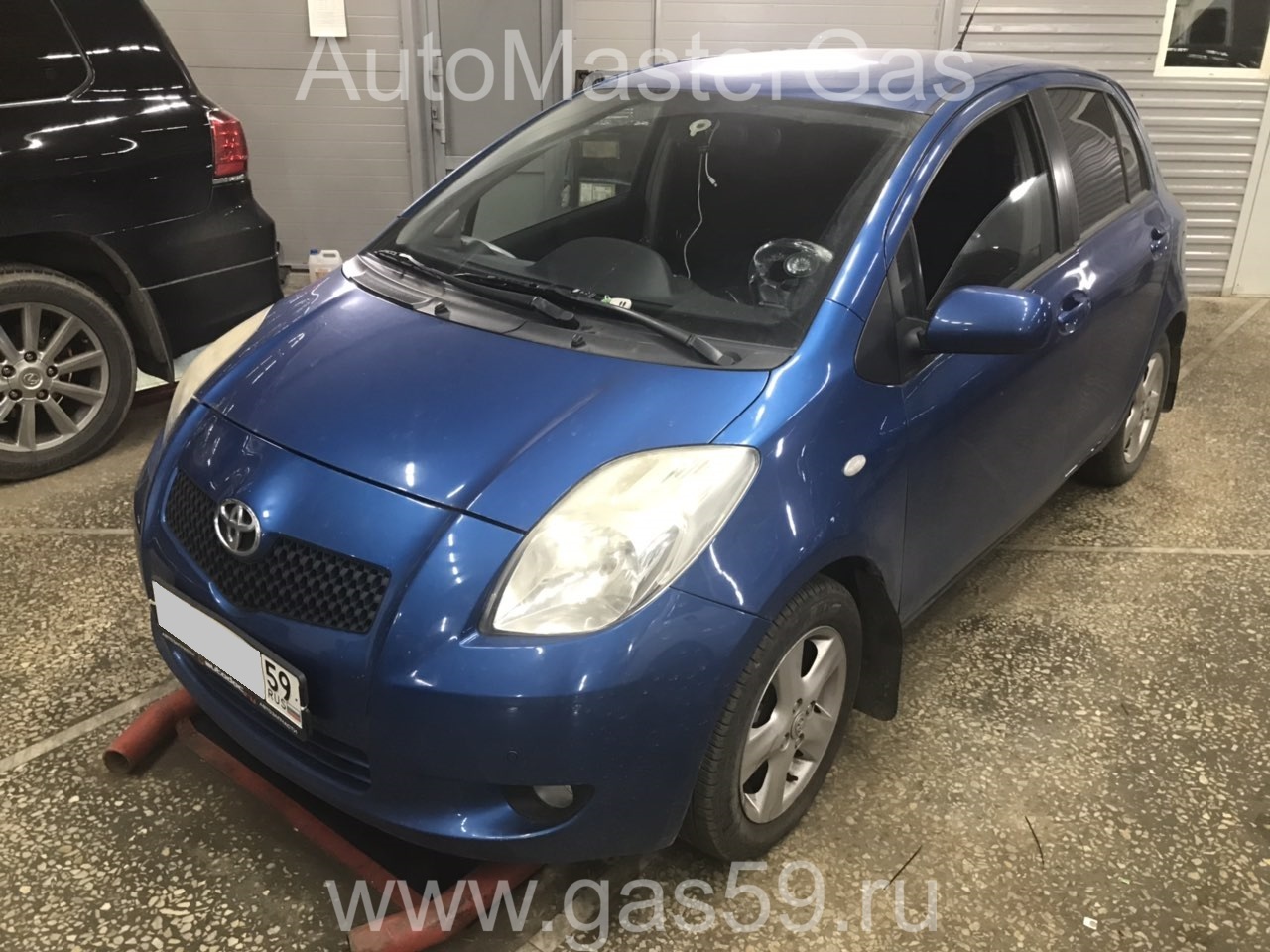 Монтаж ГБО на Toyota Yaris 2006г., ГБО 4 поколения, метан LANDIRENZO (Италия), двигатель 1.3л. 4 цилиндра