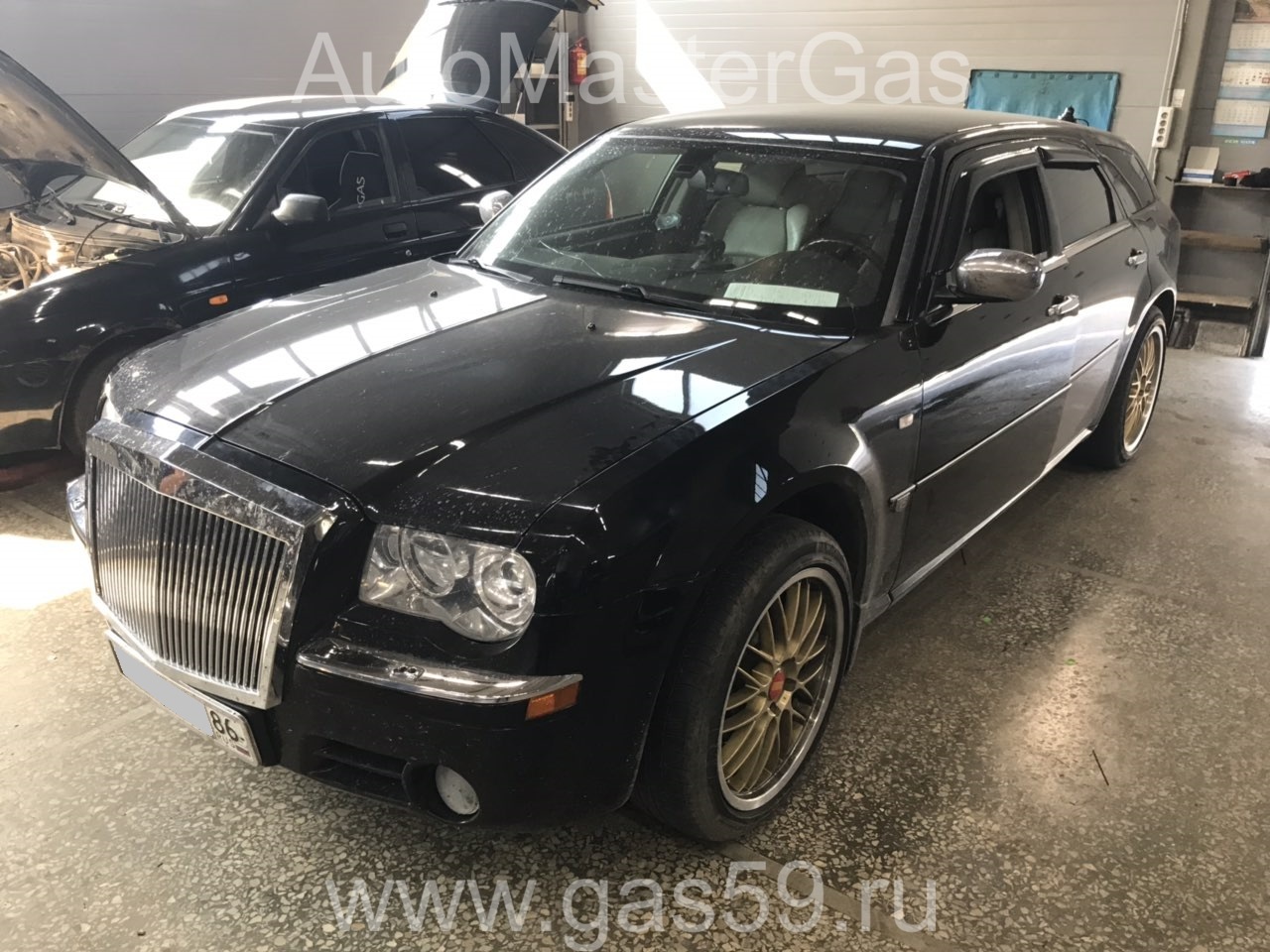 Монтаж ГБО на Chrysler 300C 2007г., ГБО 4 поколения, пропан LANDIRENZO (Италия), двигатель 5.7л. 8 цилиндров