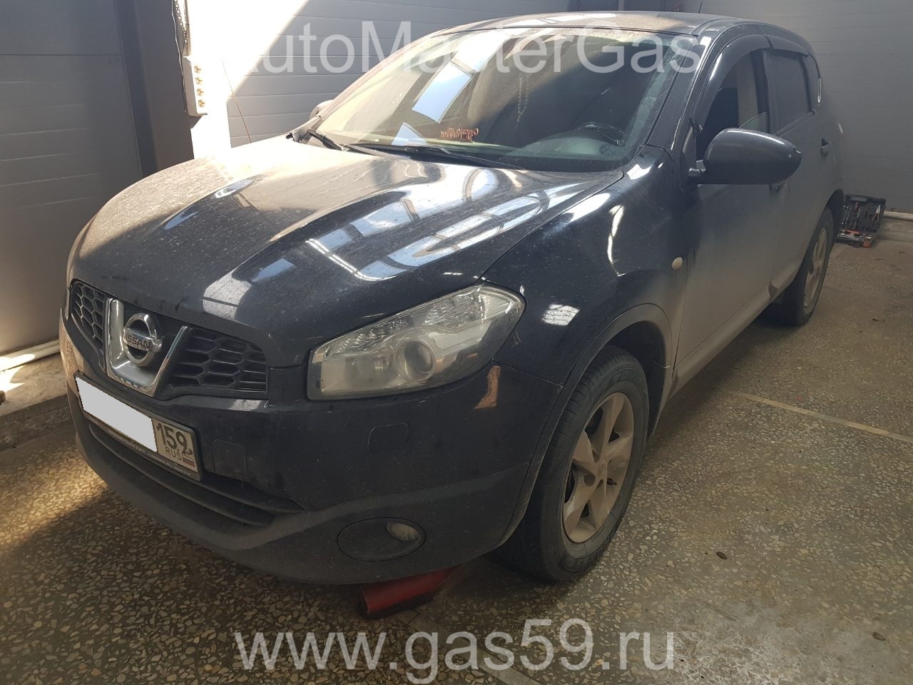 Монтаж ГБО на Nissan Qashqai 2010г., ГБО 4 поколения, пропан LANDIRENZO (Италия), двигатель 1.6л. 4 цилиндра