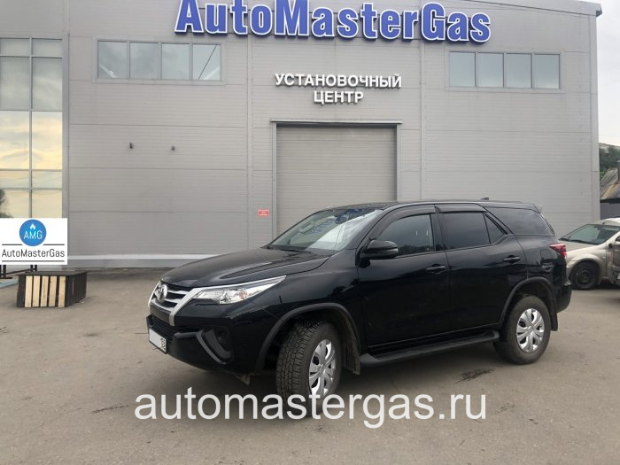 Монтаж ГБО на Toyota Fortuner 2020г., ГБО 4 поколения, пропан LANDIRENZO (Италия), двигатель 2.7л. 4 цилиндра