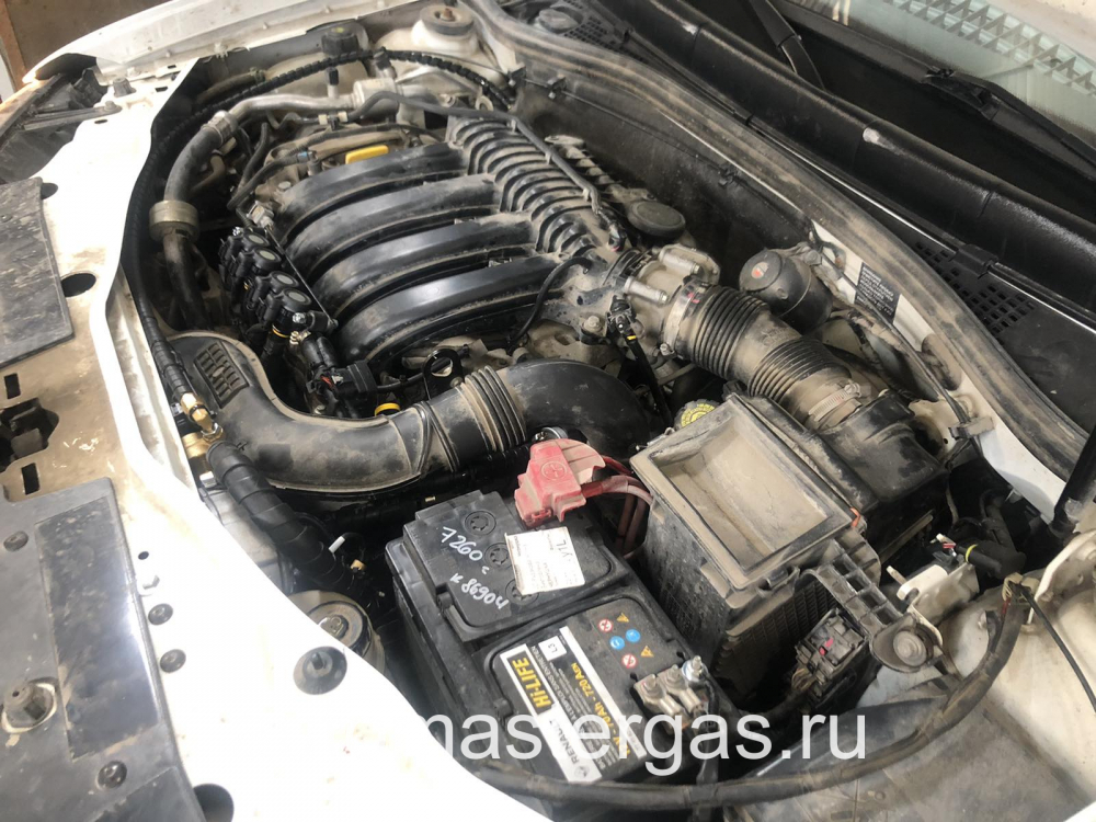 Монтаж ГБО на Renault Duster 2015г., ГБО 4 поколения, пропан LANDI RENZO (Италия), двигатель 2.0л. 4 цилиндра